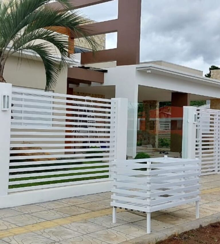 Cerca de Aluminio